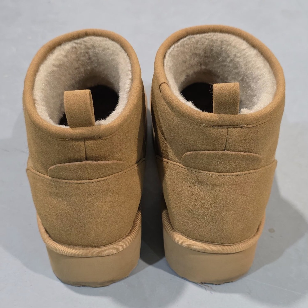 American Eagle "Hangout Booties" Tan Sherpa Fur Women's 7.5 - Picture 6 of 10